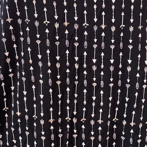 Ladies t-shirt size medium.  Washed but never worn. Soft material relax fit. - Picture 5 of 5